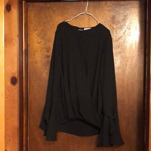 Carmen Marc Valvo Black long boho sleeve blouse small NWOT